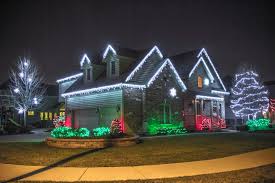 Alderwood Manor WA Christmas Light Installation