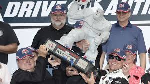 Justin allgaier won the onemain financial 200 at dover international speedway, his 6th nascar xfinity series victory. Harvick Takes The Checkered Flag At Dover For 4th Win Nascar Nwitimes Com