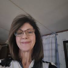 Hey! Does anyone have a spare heat lamp? We are trying to get everything  settled before the cold and our heat lamp for our turtle stopped working. I  only need to borrow