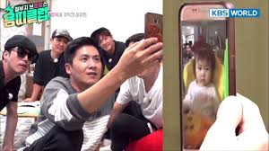 She and pristin made their debut as the pledis girlz on march 23, 2016. Kyungmin Gets A Call Rawon It S Daddy Daddy S Friends Dragon Club 2017 12 19 Youtube