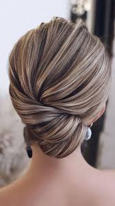 Here are some outstandingly elegant. Wedding Hairstyles Beautiful Elegant Wedding Hairstyles