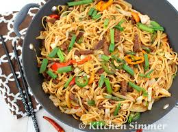 Use 1 c beef broth, 2 tbsp oyster sauce, 1 tbsp sugar, 1 tbsp sesame oil, and 2 tbsp soy sauce. Kitchen Simmer Beef Lo Mein