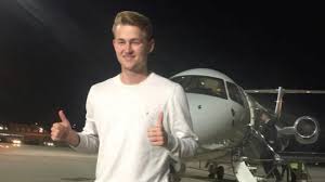 Juventus page) and competitions pages (champions league, premier league and more than. De Ligt Arrives In Turin To Sign For Juventus Marca In English