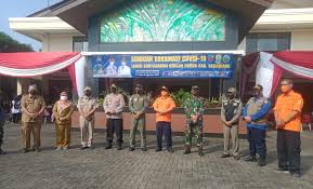 Entdecke rezepte, einrichtungsideen, stilinterpretationen und andere ideen zum ausprobieren. Kabar Baik Kasus Konfirmasi Positif Covid 19 Di Indonesia Menurun Berita Karawang Terbaru Terkini Hari Ini
