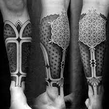 These tattoo designs are the simplest of all tattoo designs out there because it does not involve a complex tattooing process. 50 Geometric Leg Tattoos For Men Masculine Design Ideas