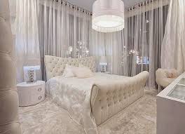 الألوان العصرية تزين غرف النوم الحديثة المرسال