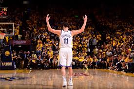 Klay thompson signed a 5 year / $189,903,600 contract with the golden state warriors, including estimated career earnings. Thompson Klay Thompson Shrugs Off Pain And Gives The Warriors Strength Over Adversity The Athletic