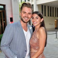 Join facebook to connect with yeliz yankıtuğra koç and others you may know. Das Sommerhaus Der Stars Johannes Haller Yeliz Koc Sind Die Favoriten Gala De