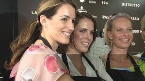 Přečtěte si veškeré aktuální informace o tématu bárta dan. Take Dan Barta Travi Libanky Ve Varech S Puvabnou Manzelkou Poprve Ukazali Snubni Prsteny Z Tajne Svatby Stream