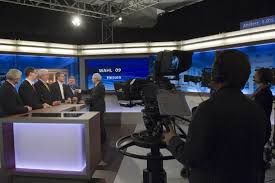 Dan heb je geluk, want hier zijn ze. Faz Net Fernsehkritik Tragt Tom Buhrow Ein Toupet Landtagswahl Hessen Faz