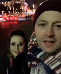 Sandy aposta em regravação de músicas e lança novo EP