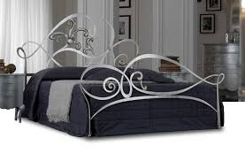 Divani letto trasformabili, moderni e di design. Letto Matrimoniale In Ferro Battuto Offerta Materassi Com