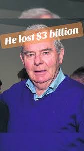 Sean Bloom's Instagram, Twitter & Facebook