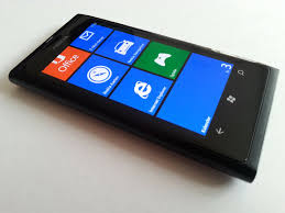 Nokia Lumia 800 - 16GB - Schwarz (Ohne ...