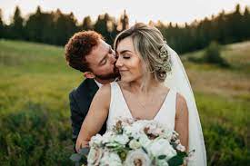 It's june which means my 2021 wedding season is about to begin! Pricing