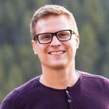 ANGIE LAYTON (@AngeliaLayton)