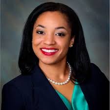 Michelle Cartwright's Instagram, Twitter & Facebook