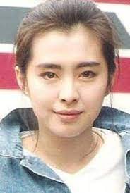 王祖賢（英語： joey wong ，1967年1月31日 － ）， 台灣電影女演員。 就讀國光藝校時被發掘，1984年在台灣出道，隨後至英屬香港發展。 90年代初香港影壇「四大花旦」之一，因身材高挑和外貌出眾坐擁「亞洲第一美腿」和「亞洲第一美女」稱號。 çŽ‹ç¥–è³¢joey Wong äººç‰©ä»‹ç´¹ é›»å½±ç¥žæœ