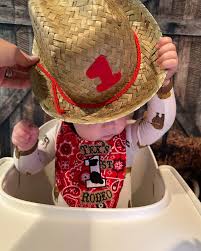 Country Singer Luke Combs and Wife Nicole's Family Album: Photos