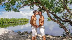 8 Best Gay Vacation Destinations in the USA (Updated 2023)