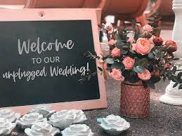 Setzt den eingeladenen eine klare frist, immerhin müsst ihr die hochzeit vernünftig planen. Verhaltensregeln Knigge Fur Hochzeitsgaste