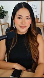 Conoce a @melisaescobart experta en aplicar IA a las ventas🤖. Impulsa la  digitalización y crecimiento comercial con herramientas innovadoras. Y este  26 de julio, en EcomWom Virtual,en su charla “cómo impulsar tus