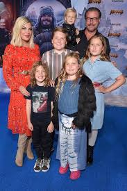 Tori spelling stands by 'amazing' brian austin green after megan fox & other exes trash his parenting! Tori Spelling Addresses Dean Mcdermott Marriage Speculation Warden Times