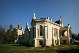 A közlekedési szolgáltatók a menetrendeket a menetrendi időszakon belül is módosítják. Nadasdy Mansion Nadasdladany Flickr
