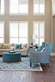 Nothing quite exudes the essence of importance more than deep, royal blue. Decorating With Beige And Blue Ideas And Inspiration