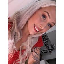 Sara wickman (@Sarawickman)