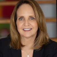 Cynthia Nipper's Instagram, Twitter & Facebook