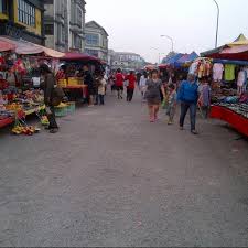 The cheapest way to get from pasar seni to kota damansara mrt station costs only rm 3, and the quickest way takes just 16 mins. Pasar Malam Sri Manja Petaling Jaya