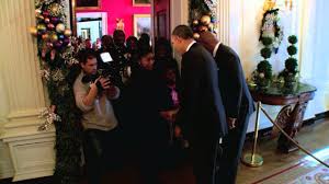 Steve harvey's christmas decorations have a lot in common with another tv personality's famous holiday installation. Steve Harvey President Obama Surprise White House Tour Group Youtube