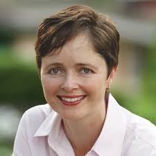 Tanya Davies's Instagram, Twitter & Facebook