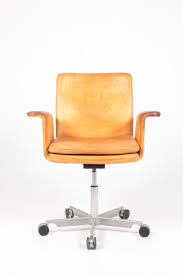 These ergonomic chairs support your posture and help you stay alert while working. Mid Century Office Chairs Vinterior