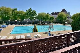 Tennisclub forest hills staat garant voor topklasse op elk niveau. Westside Tennis Club Secret Pools Forest Hills Awny Australian Women In New York