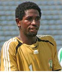 I recall playing football in Kobe for the Peleus against the Canadian  academy, sand and gravel pitch!! We won 2-1 Gerry Carrol out chief cook in  his fifties scored both our goals,