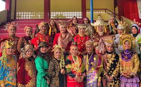 Atau dalam bahasa indonesia sering disebut organisasi pariwisata dunia, sebuah lembaga di bawah payung pbb. Hari Masyarakat Adat Nasional Jaga Dan Lestarikan Keragaman Budaya Indonesia Radio Rdk