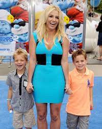 Jun 29, 2021 · a britney spears supporter holds a sign outside a court hearing concerning the pop singer's conservatorship at the stanley mosk courthouse, wednesday, june 23, 2021, in los angeles. Britney Spears Durfte Sohne Sehen Von Ex Kevin Federline Trotz Freebritney Reihe Nach Welt