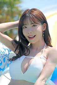 深田えいみ - Wikipedia