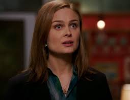 Historias de la Vieja Loba: Bones. Reseña The Lance to the Heart