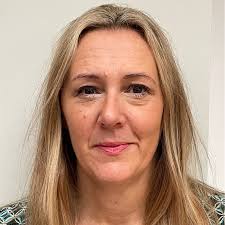 Sharyn Wilson's Instagram, Twitter & Facebook