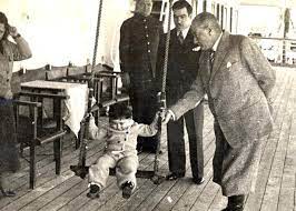 Atatürk çocukluk anıları kısaca türkiye cumhuriyetinin kurucusu olan mustafa kemal atatürk'ün çocukluğun yaşadığı bazı anılarını bir kaç satır ile sizlerle. Mustafa Kemal Ataturk Ve Cocuklar