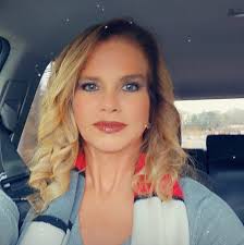 Karen Sue Henderson Lollar