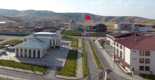 Bitlis Eren Üniversitesi
