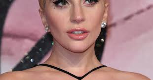 Celebrities Wearing White Roses To The Grammys Meaning