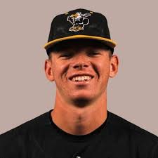 Xander Roberts (@xroberts1925)