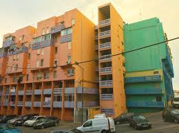 Tomás taveira (born 1938) is a portuguese architect. Conversa Com Francisco Silva Dias