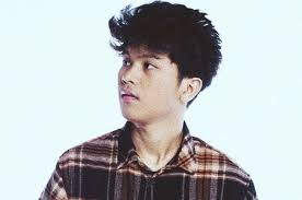 Haqiem rusli , omar k & ikhwan fatanna lyricist: Lirik Lagu Lembah Kesepian Haqiem Rusli Iluminasi