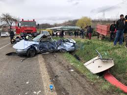 Cautam colaboratori pentru vânzări online (de preferat fete) câștig in funcție de implicare+cadouri. Foto Detalii CutremurÄƒtoare Despre Accidentul De La Dorohoi O Femeie A Fost AruncatÄƒ Din MaÈ™inÄƒ Botosaninews Ro